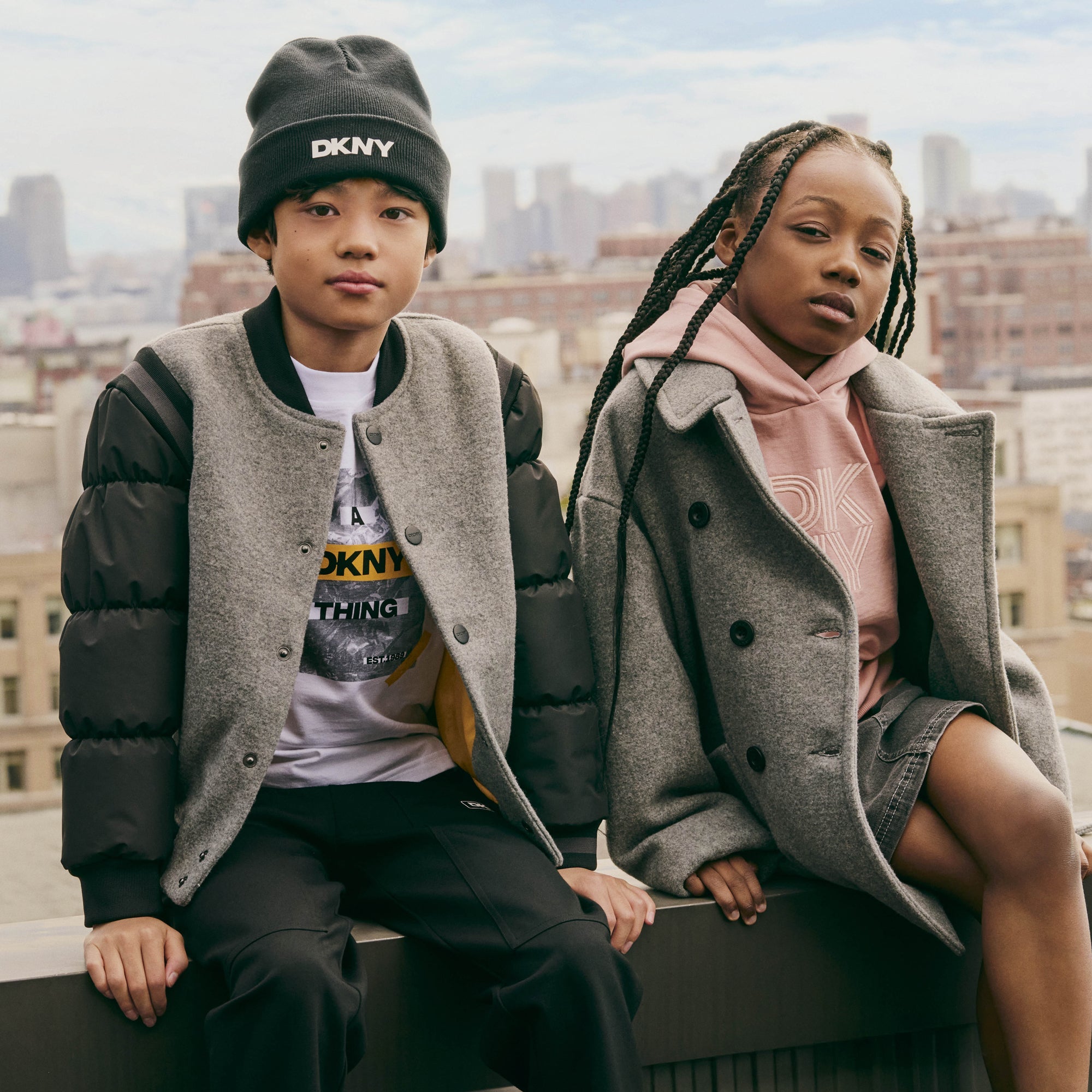 DKNYLogo Print T-Shirt3617165618628SAVANNA