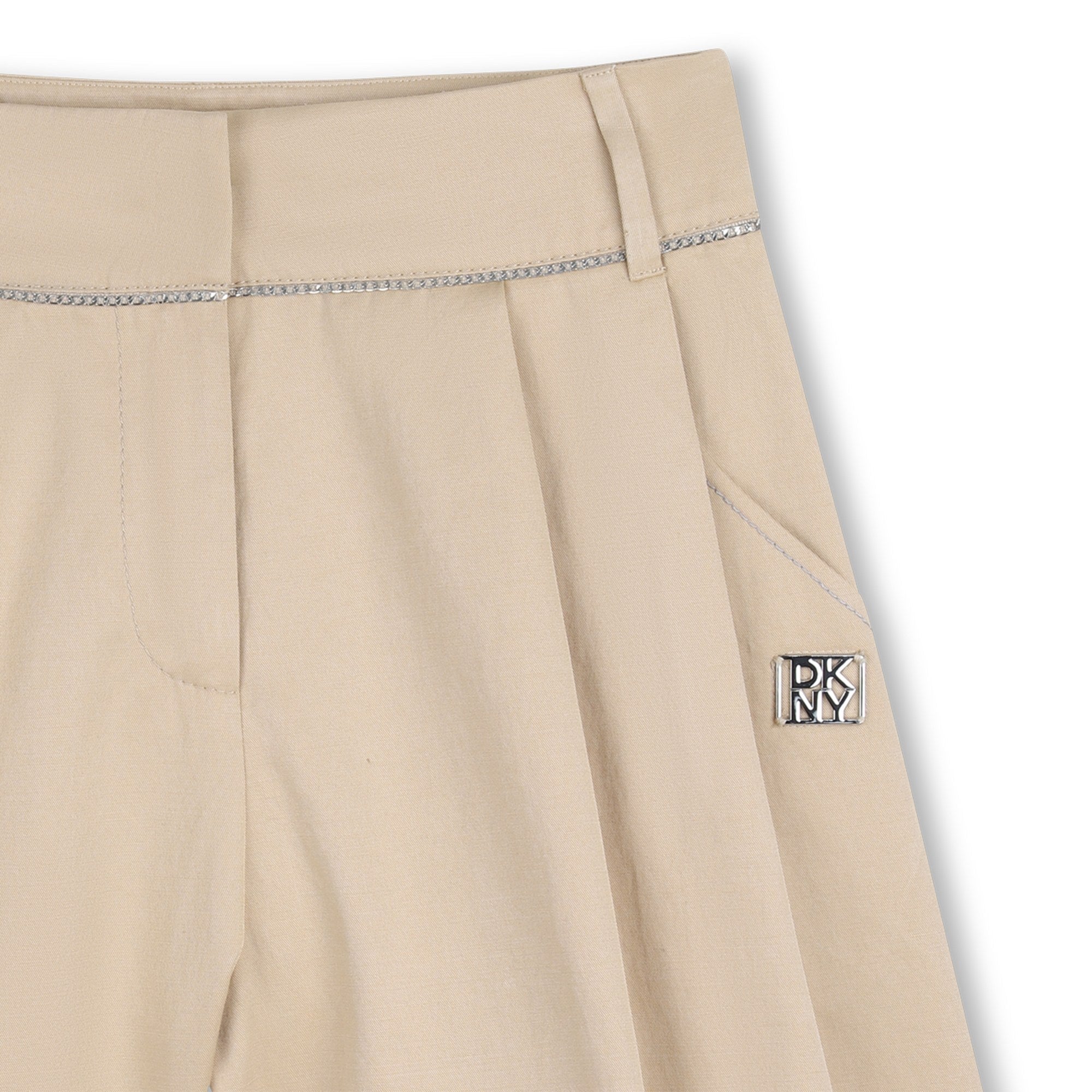 DKNYPleated Logo Shorts3617165921117SAVANNA