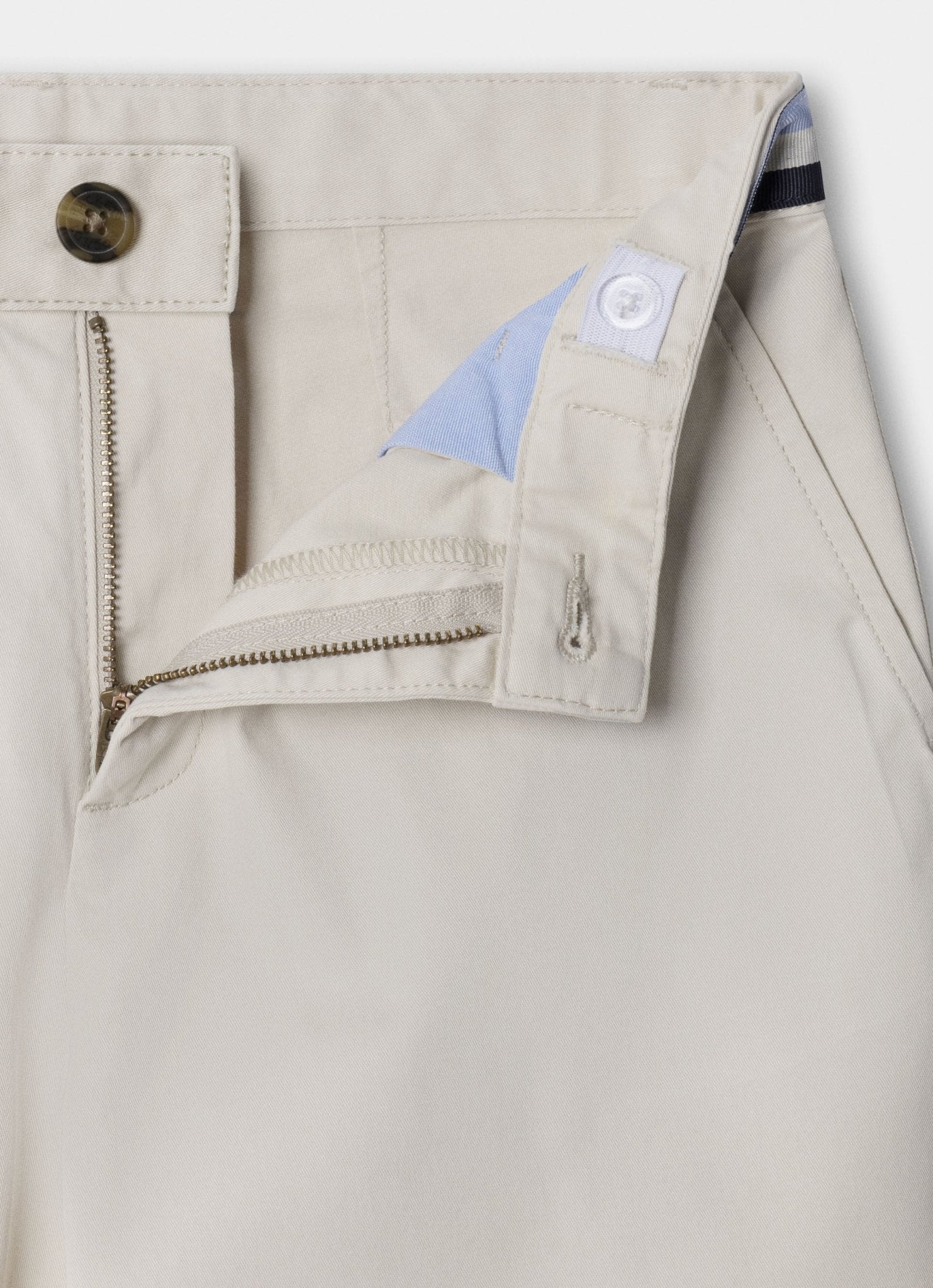 Hackett LondonStretch Pleated Shorts5063698164282SAVANNA