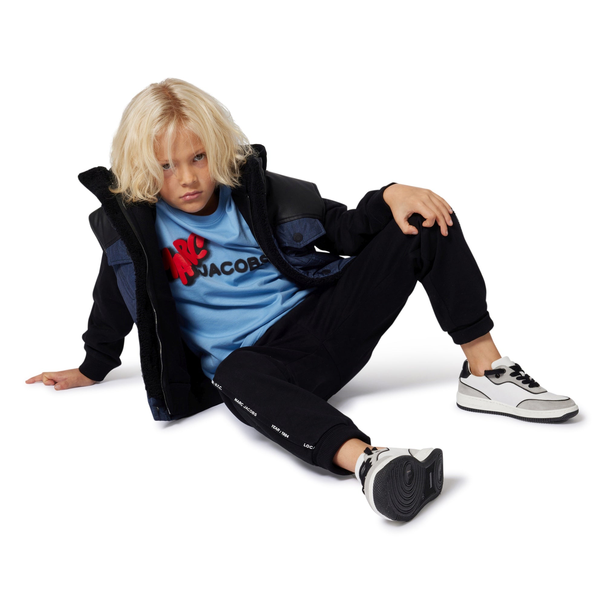 MARC JACOBSSpray Logo Print T-Shirt3617165555893SAVANNA