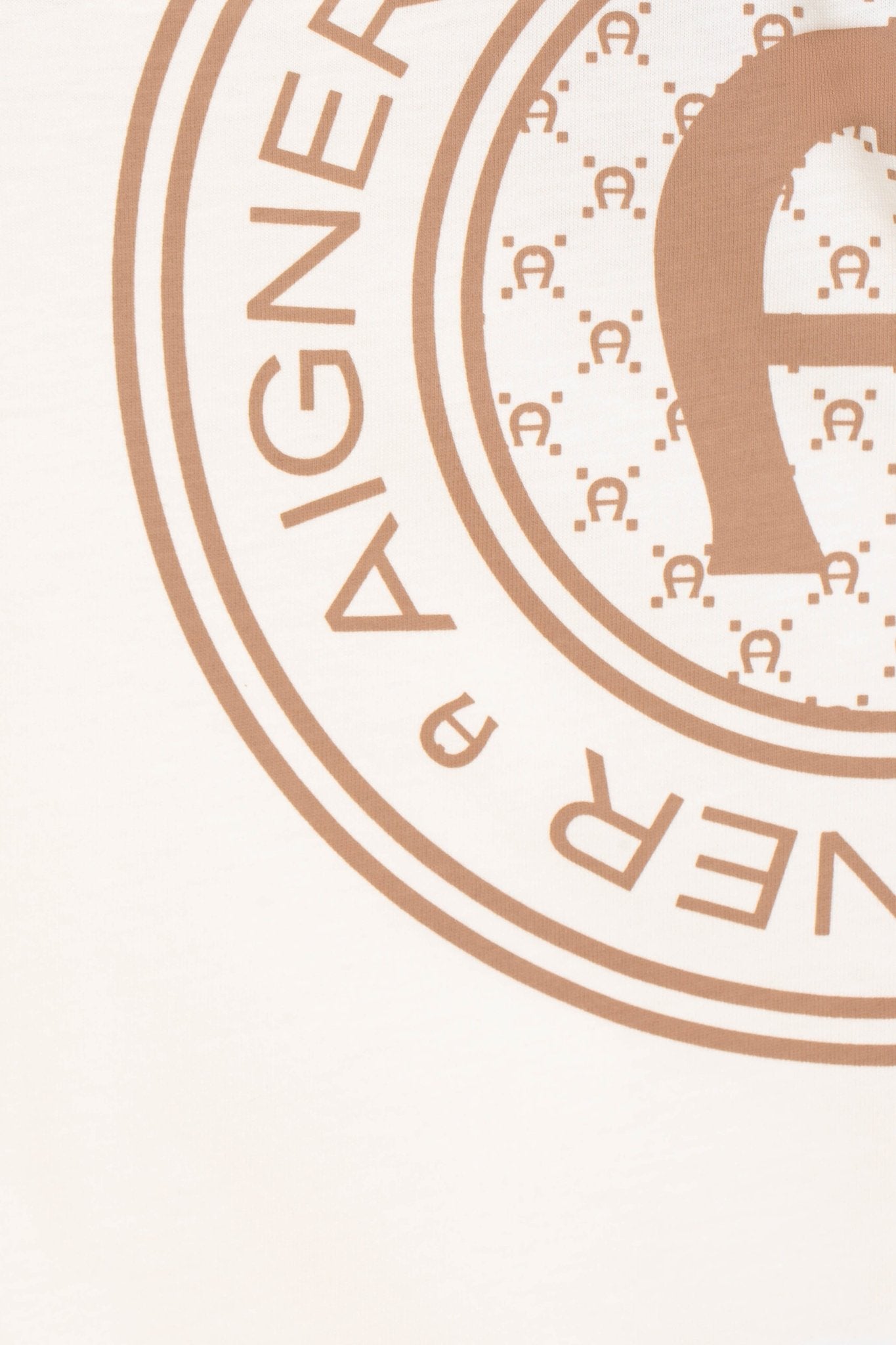 AIGNERGraphic Logo T-shirt4062176912101SAVANNA