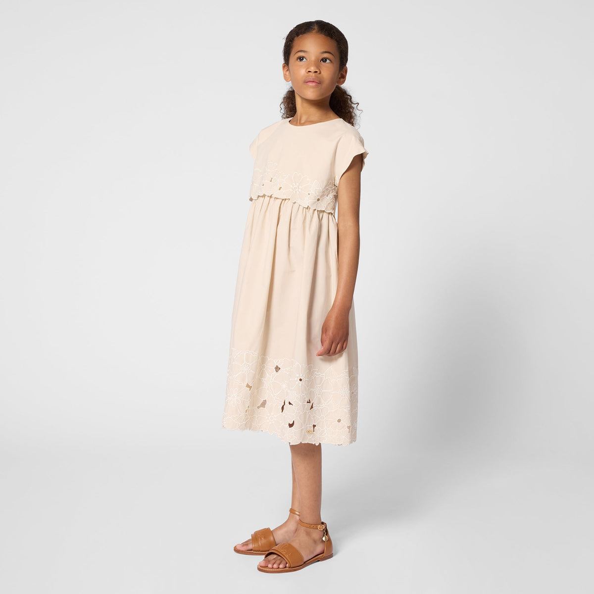 CHLOÉFloral Embroidered Dress3617165988011SAVANNA