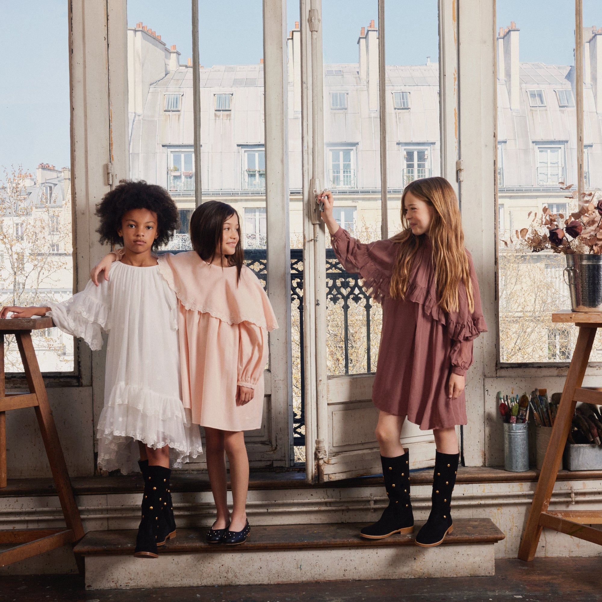 CHLOÉFloral Embroidery Dress3617165700521SAVANNA