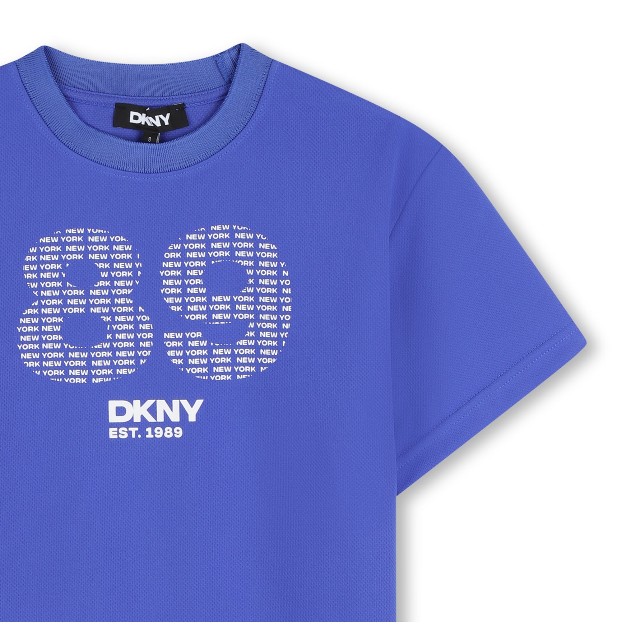 DKNYLogo Patch T-Shirt3617165889738SAVANNA