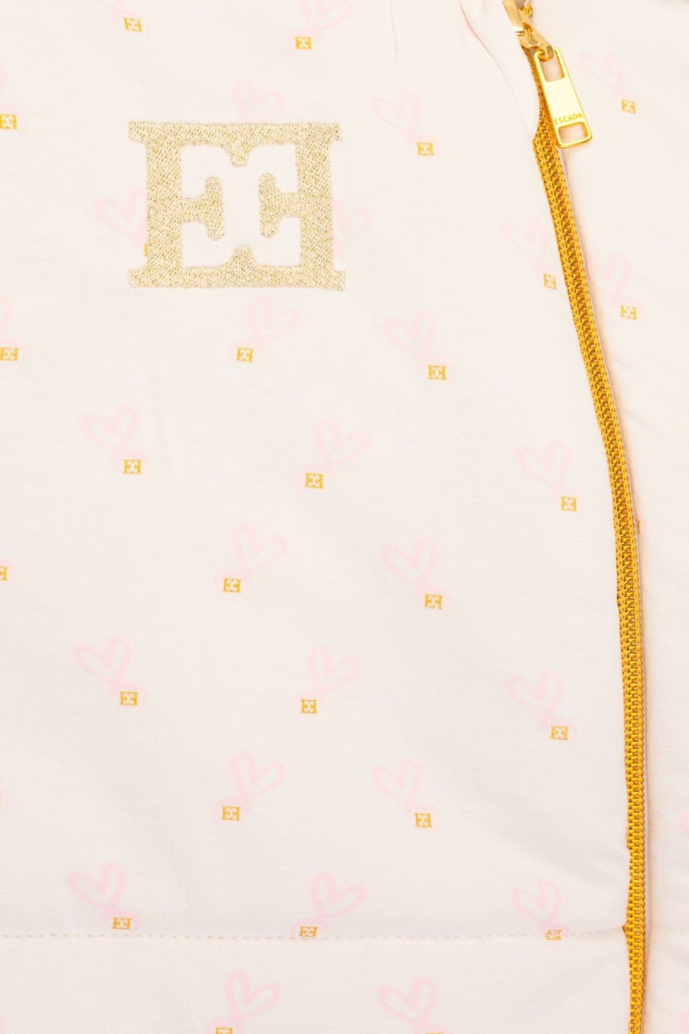 ESCADAHeart Logo Sleeping4062176786511SAVANNA