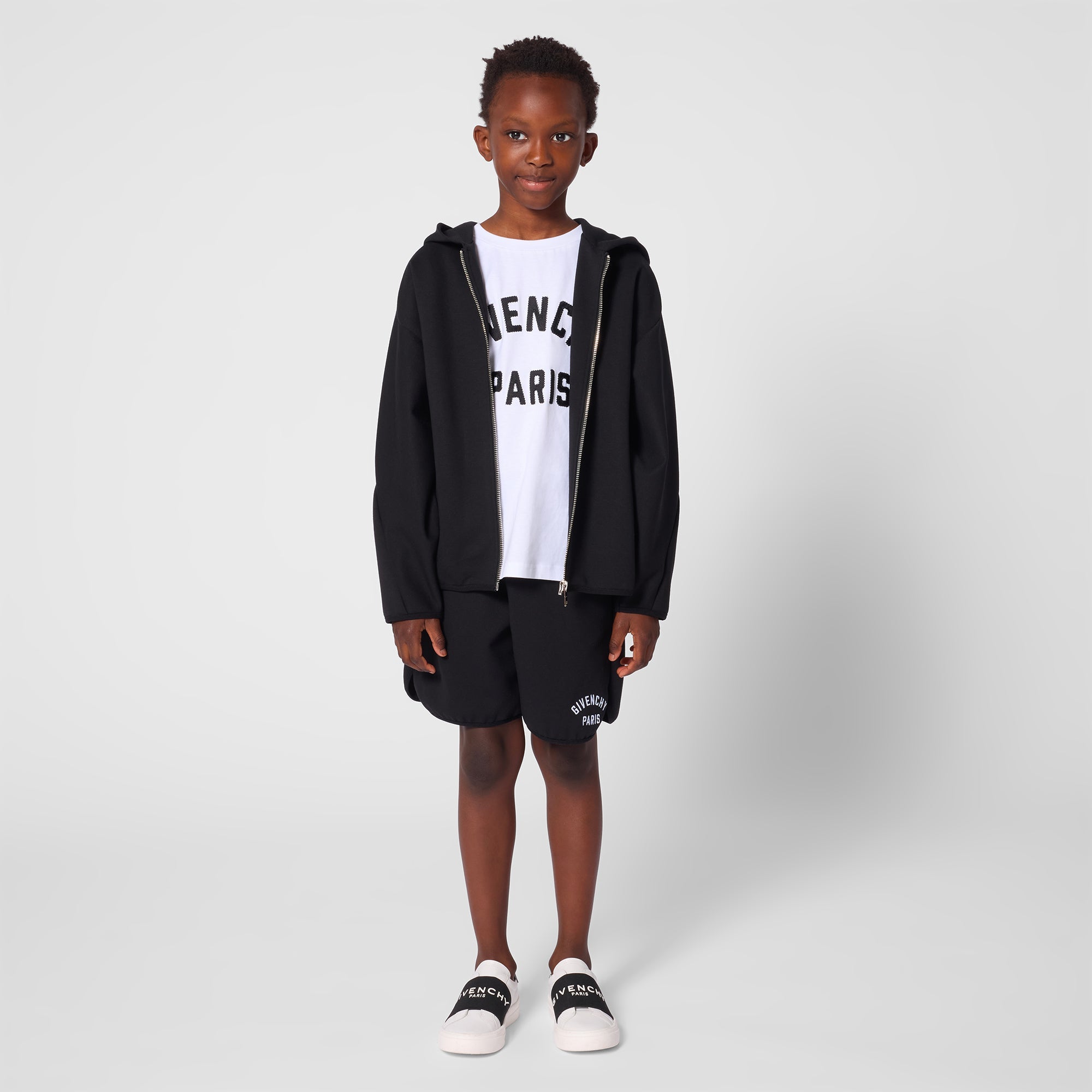 GIVENCHYLogo Print Shorts3617165865978SAVANNA